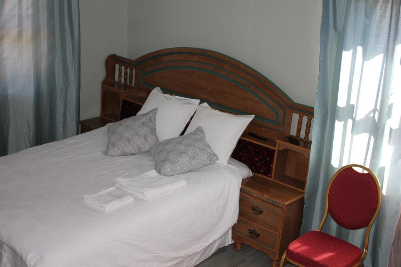 Coco Palm Bed & Breakfast Windhoek Exterior foto