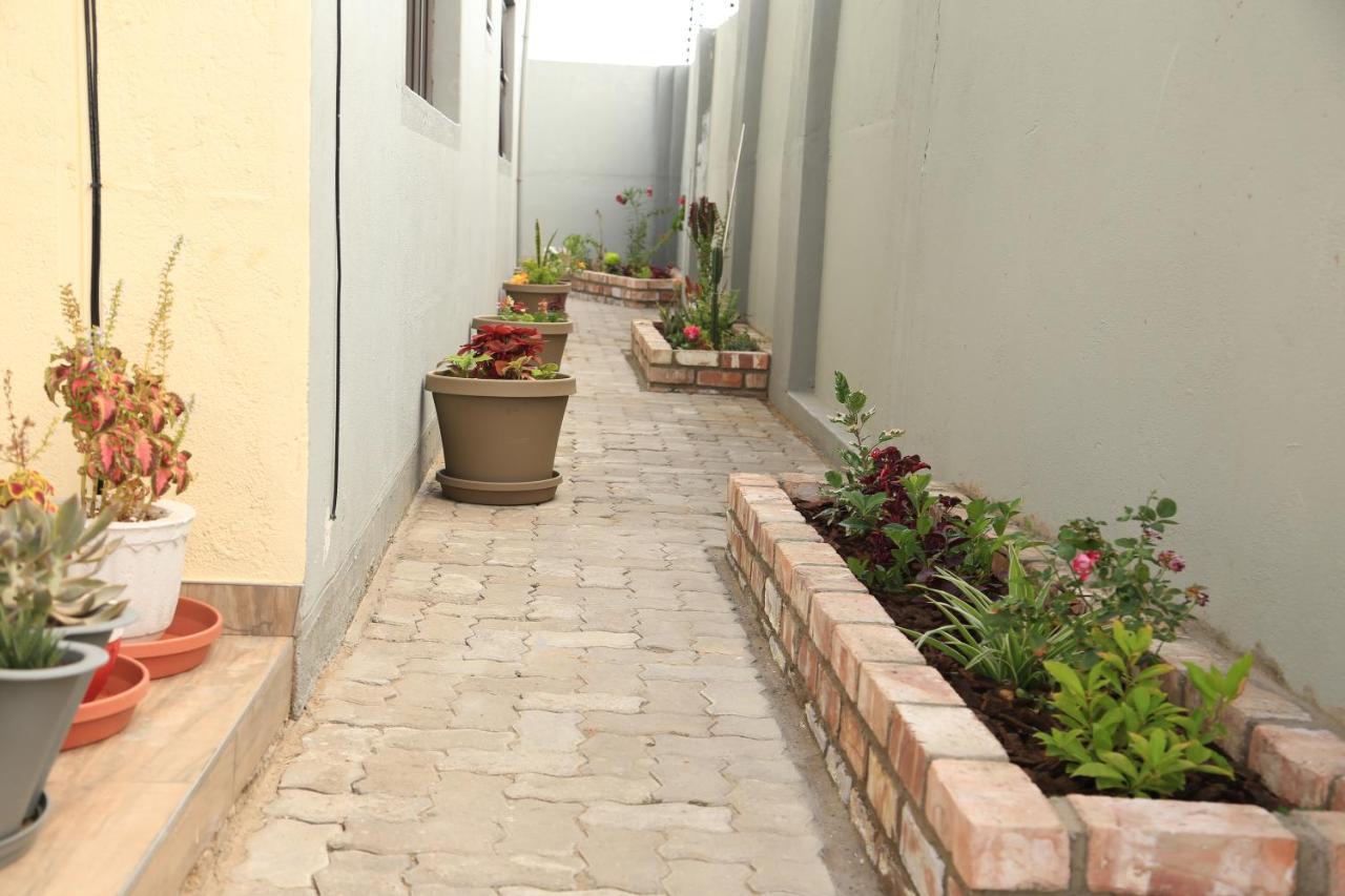 Coco Palm Bed & Breakfast Windhoek Exterior foto